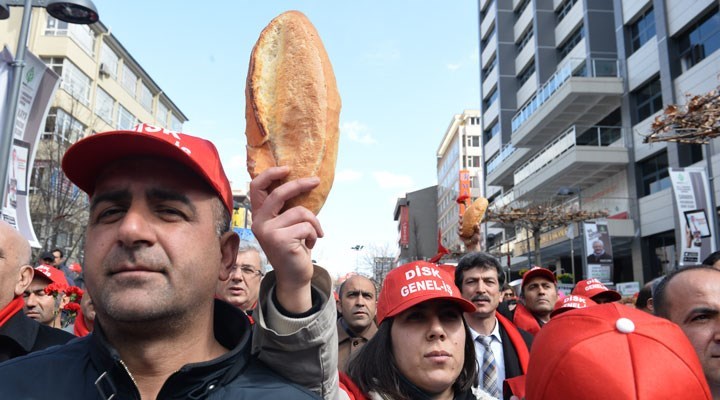 DİSK: Dar gelirlinin gıda enflasyonu yüzde 109,5!