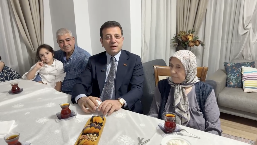 Son dakika: İmamoğlu iftar sofrasında diploma iptaline cevap verdi