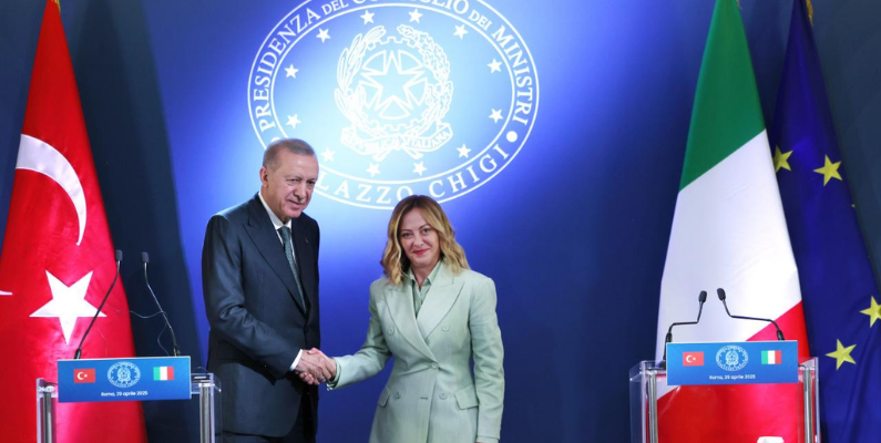 Cumhurbaşkanı’ndan ekonomi politikasında istikrar vurgusu: “Yapısal reformların hayata geçirilmesi noktasında kararlıyız.”