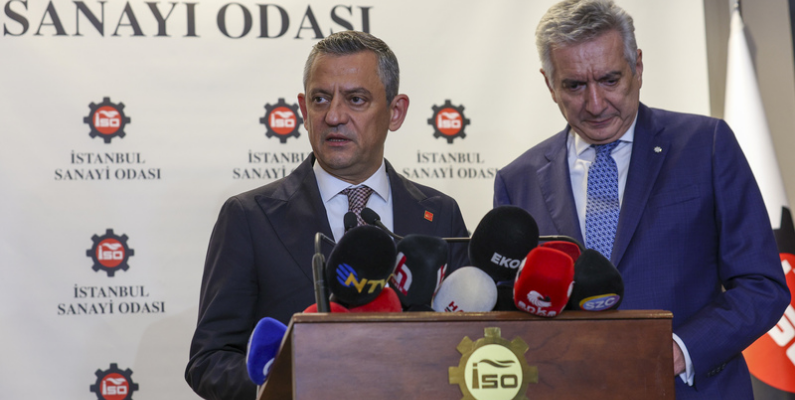 Özgür Özel: “19 Mart süreci Türkiye’yi paralize etti, KOBİ’ler iflasa sürüklendi”