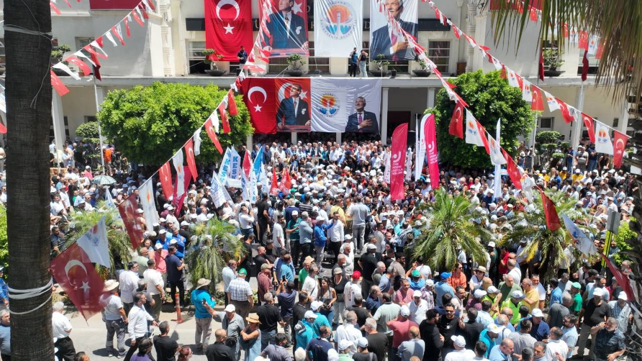 Karalar’ın Gözaltına Alınmasına Tepkiler Büyüyor: “Adana Başkanını Vermez!”