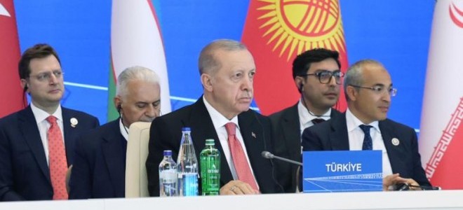 Azerbaycan’da Kritik Zirve: Ekonomik İşbirliği Teşkilatı Liderleri Aynı Masada