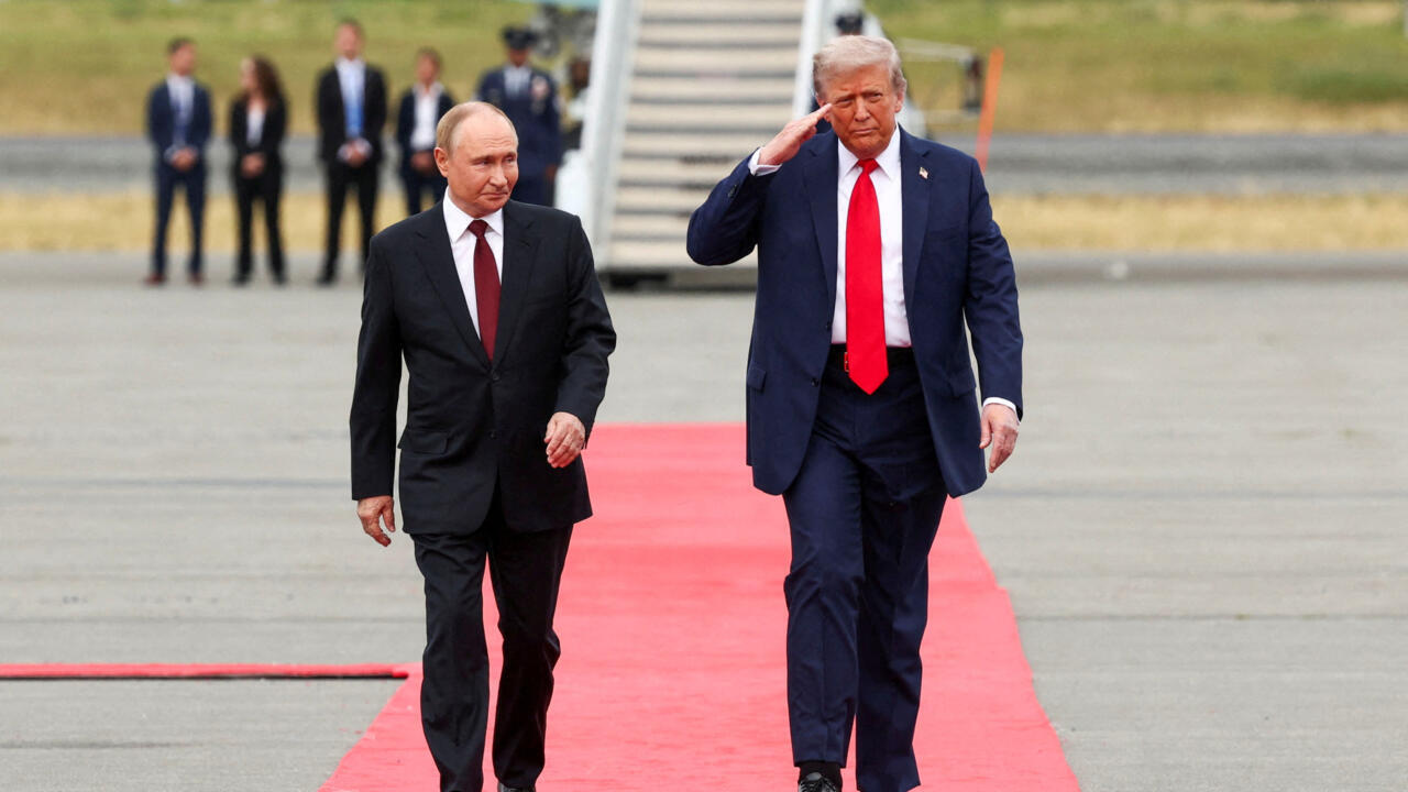 ANALİZ: Trump ve Putin Görüşmesinden Öne Çıkanlar