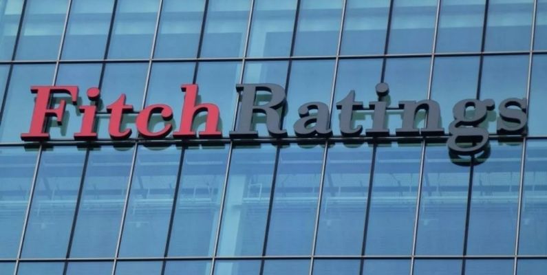 Fitch, Polonya’nın Kredi Notunu Teyit Etti Ancak Görünümünü Negatife Çekti